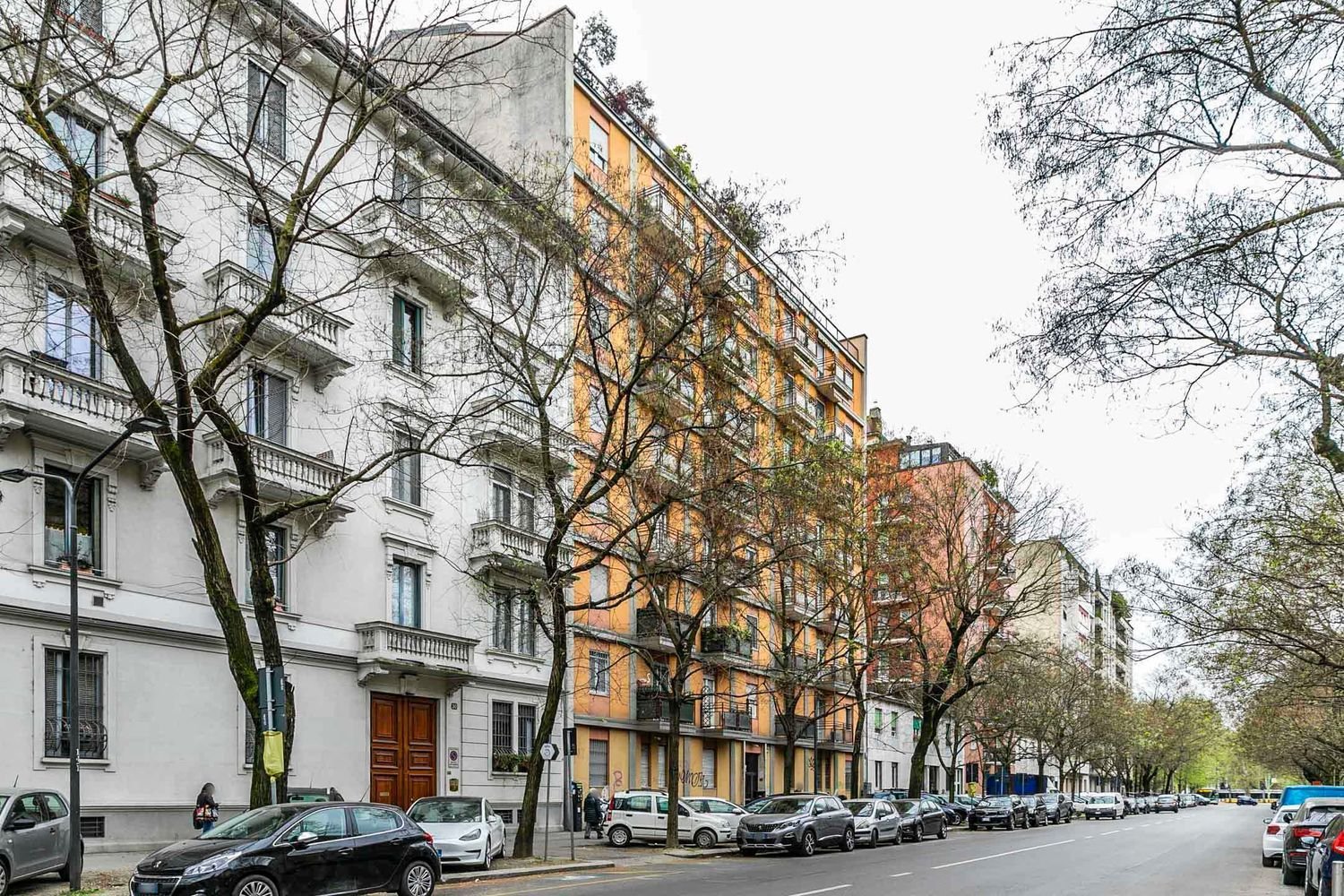 2 rooms Apartment in Milan, Italy No. 303746