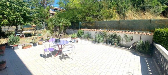 3 bedrooms House in L'Aquila, Italy No. 271592 10