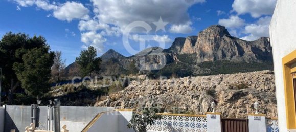 4 bedrooms House in La Nucia, Spain No. 77905 26