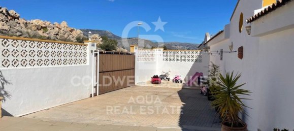 4 bedrooms House in La Nucia, Spain No. 77905 2