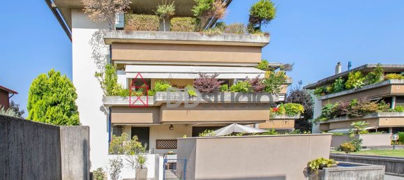 4-salle Penthouse à Mozzo, Italy No. 188319 22