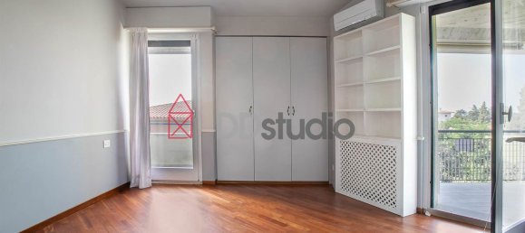 4-salle Penthouse à Mozzo, Italy No. 188319 8