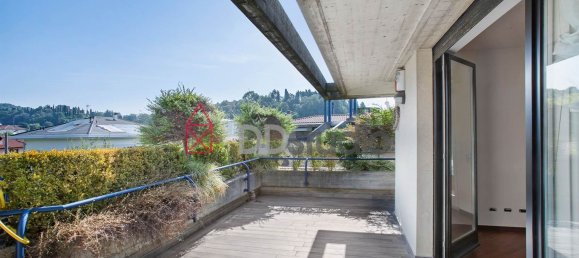 4-salle Penthouse à Mozzo, Italy No. 188319 9