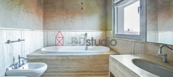 4-salle Penthouse à Mozzo, Italy No. 188319 15