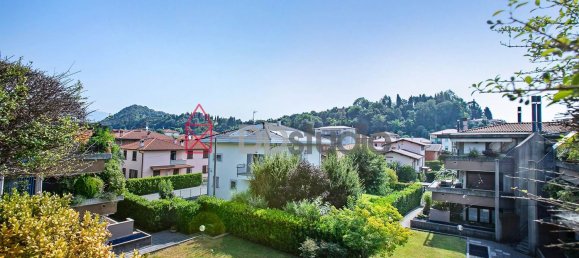 4-salle Penthouse à Mozzo, Italy No. 188319 21