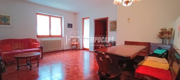 2-salle Appartement à Albino, Italy No. 234882 2