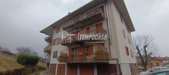 2-salle Appartement à Albino, Italy No. 234882 19