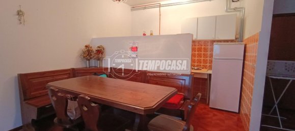 2-salle Appartement à Albino, Italy No. 234882 5