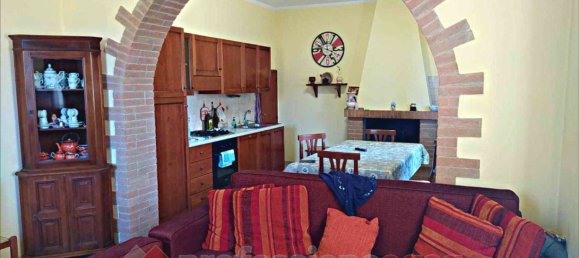 3 Schlafzimmer Villa in Perugia, Italy, Nr. 5557 2