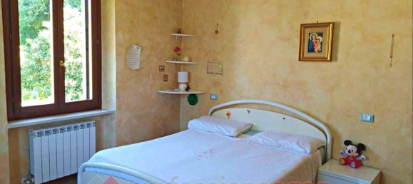 3 Schlafzimmer Villa in Perugia, Italy, Nr. 5557 6