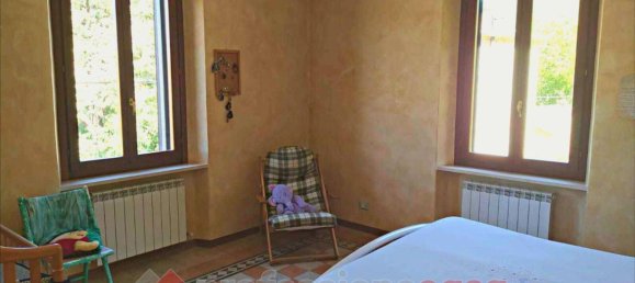 3 Schlafzimmer Villa in Perugia, Italy, Nr. 5557 8
