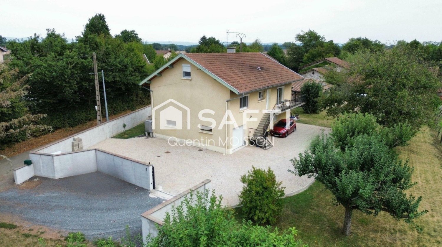 4 bedrooms House in Ain, France No. 362088