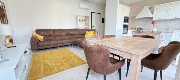 3غرفة شقة في Desenzano del Garda, Italy رقم 311871 4