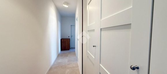 3غرفة شقة في Desenzano del Garda, Italy رقم 311871 9