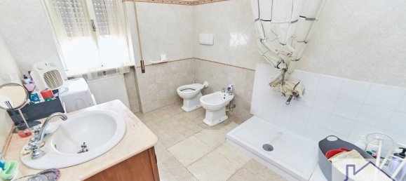 3 Schlafzimmer Wohnung in Grottaferrata, Italy, Nr. 138332 11