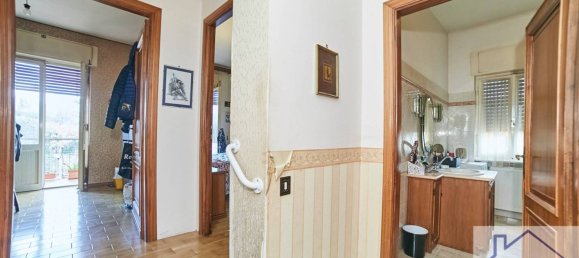 3 Schlafzimmer Wohnung in Grottaferrata, Italy, Nr. 138332 3