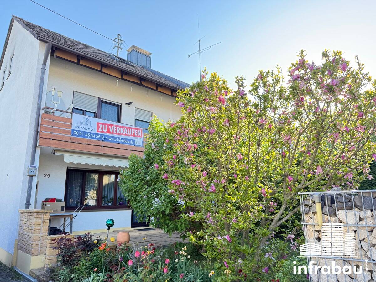 4 chambres Maison de ville à Augsburg, Germany No. 82034