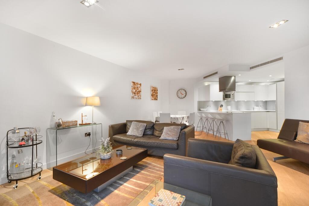 Apartamento T3 em London, United Kingdom N.º 8237