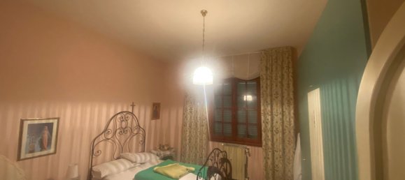 7 rooms Apartment in Arezzo, Italy No. 45015 24