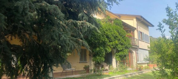 7 rooms Apartment in Arezzo, Italy No. 45015 16