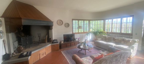 7 rooms Apartment in Arezzo, Italy No. 45015 19