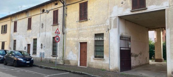 7 rooms House in Trescore Cremasco, Italy No. 7891 16