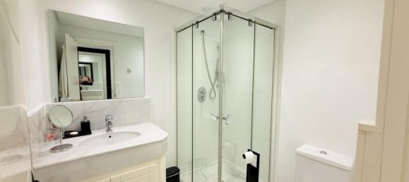 Apartamento de 2 dormitorios en Marbella, Spain No. 122604 19