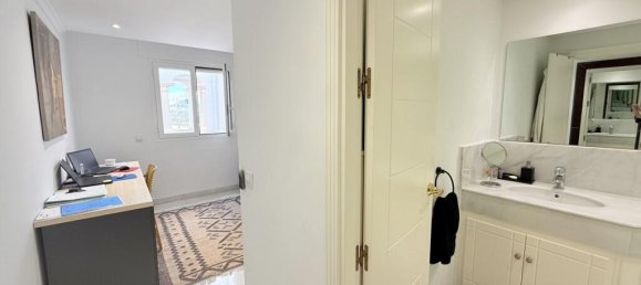 Apartamento de 2 dormitorios en Marbella, Spain No. 122604 15