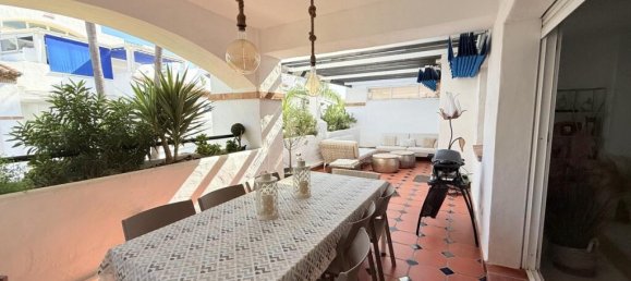 Apartamento de 2 dormitorios en Marbella, Spain No. 122604 3