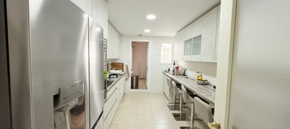Apartamento de 2 dormitorios en Marbella, Spain No. 122604 7