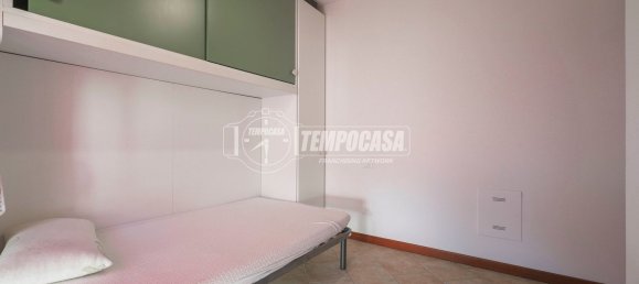 3 rooms Apartment in Massa Lombarda, Italy No. 297269 2