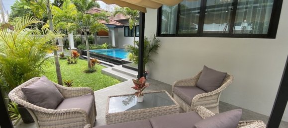 4 bedrooms Villa in Pattaya, Thailand No. 20225 3