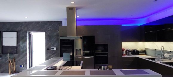 6 bedrooms House in Pattaya, Thailand No. 26564 2