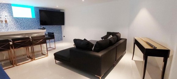 6 bedrooms House in Pattaya, Thailand No. 26564 27