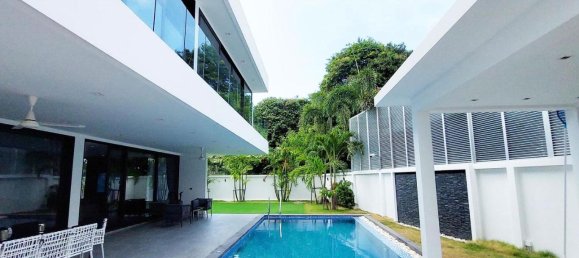 6 bedrooms House in Pattaya, Thailand No. 26564 9