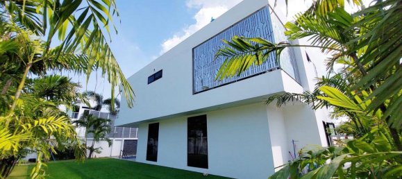 6 bedrooms House in Pattaya, Thailand No. 26564 6