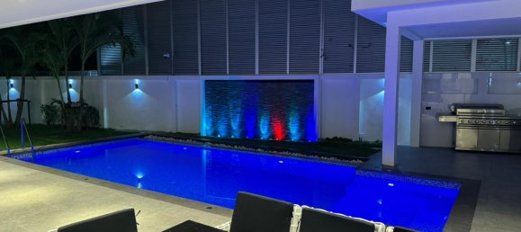 6 bedrooms House in Pattaya, Thailand No. 26564 14