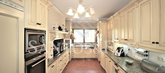 4 bedrooms Villa in Marbella, Spain No. 117085 3