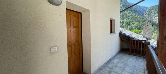 3 rooms Apartment in Pre Saint Didier, Italy No. 278477 3