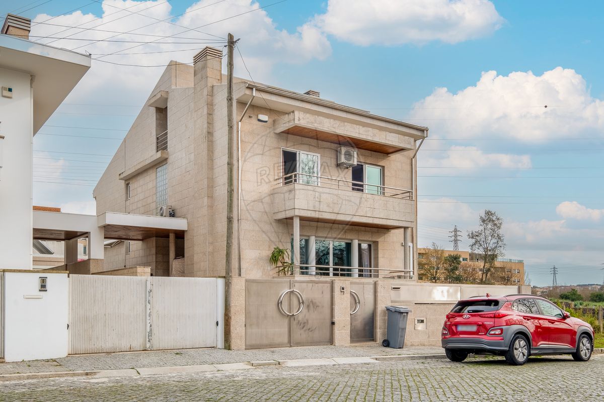 6 Schlafzimmer Haus in Maia, Portugal, Nr. 172820