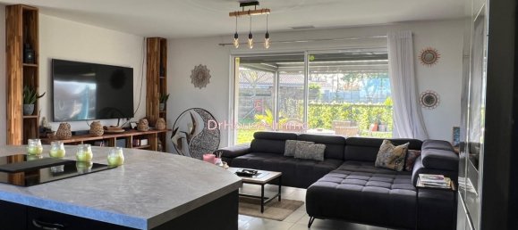 3 bedrooms House in Cussac-Fort-Medoc, France No. 108691 2