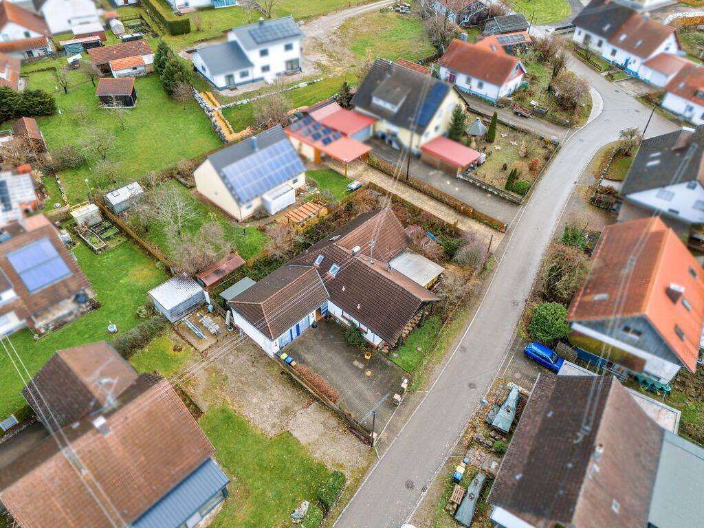 Casa de 6 habitaciónes en Unterallgau, Germany No. 138066