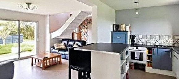 4 bedrooms House in Guiclan, France No. 208315 2