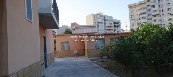 6 rooms Apartment in Palermo, Italy No. 33184 17