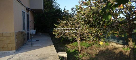 6 rooms Apartment in Palermo, Italy No. 33184 16