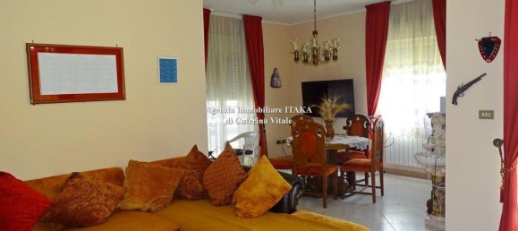 6 rooms Apartment in Palermo, Italy No. 33184 4