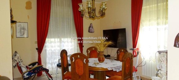 6 rooms Apartment in Palermo, Italy No. 33184 5