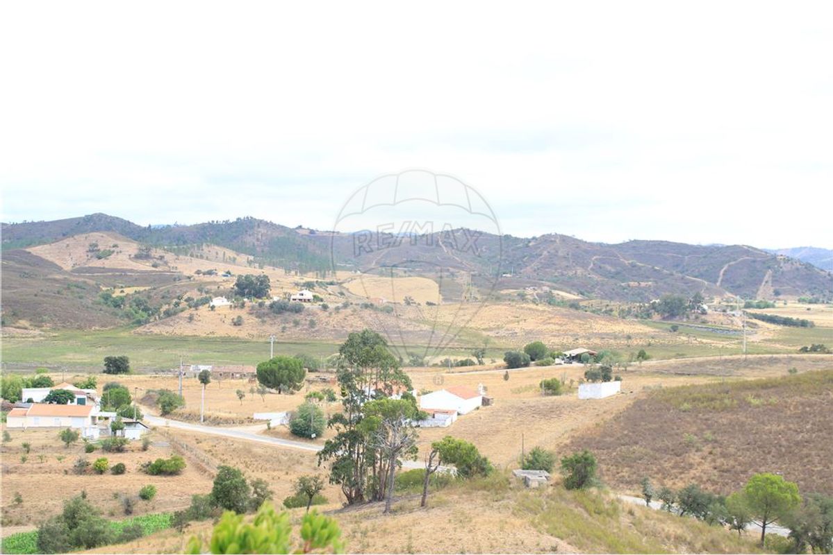 Terreno en Silves, Portugal 26860 m² No. 43848