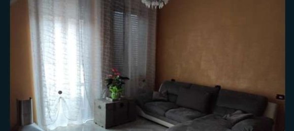 3 rooms Apartment in Monza, Italy No. 6438 2