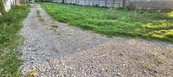 Terreno en Parabiago, Italy 1400 m² No. 79897 7